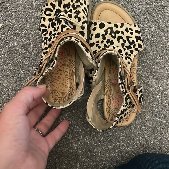 Girl Blowfish Sandals - Picture 9 of 9